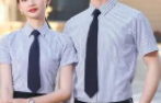 企業(yè)員工襯衫有必要定制嗎？選擇現貨款襯衫定制logo？